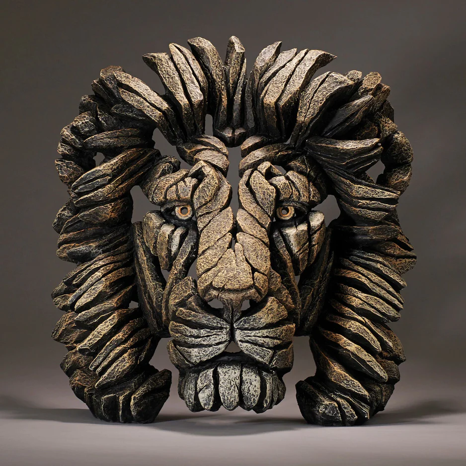 Enesco: Edge Sculpture - Lion Bust