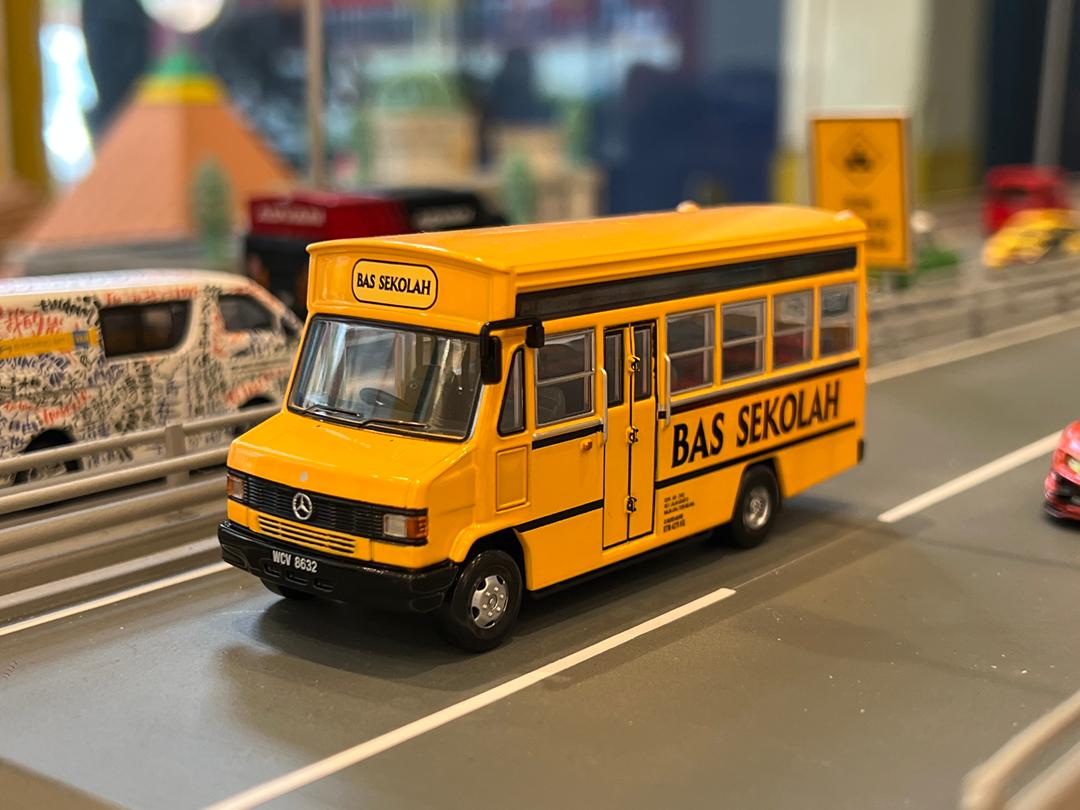 Sunway Tiny 1/64 City MY002 Die-cast Model Car Bas Sekolah - Orange